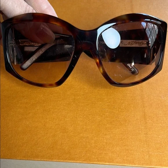 Ed Hardy Tortoise Shell Sunglasses with case. ED HARDY Vintage Tattoo Eyewear Womens Sunglasses w/Case EHS  main image 2